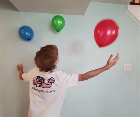 21 Hilarious Minute to Win It Balloon Games – Party Plans Co..